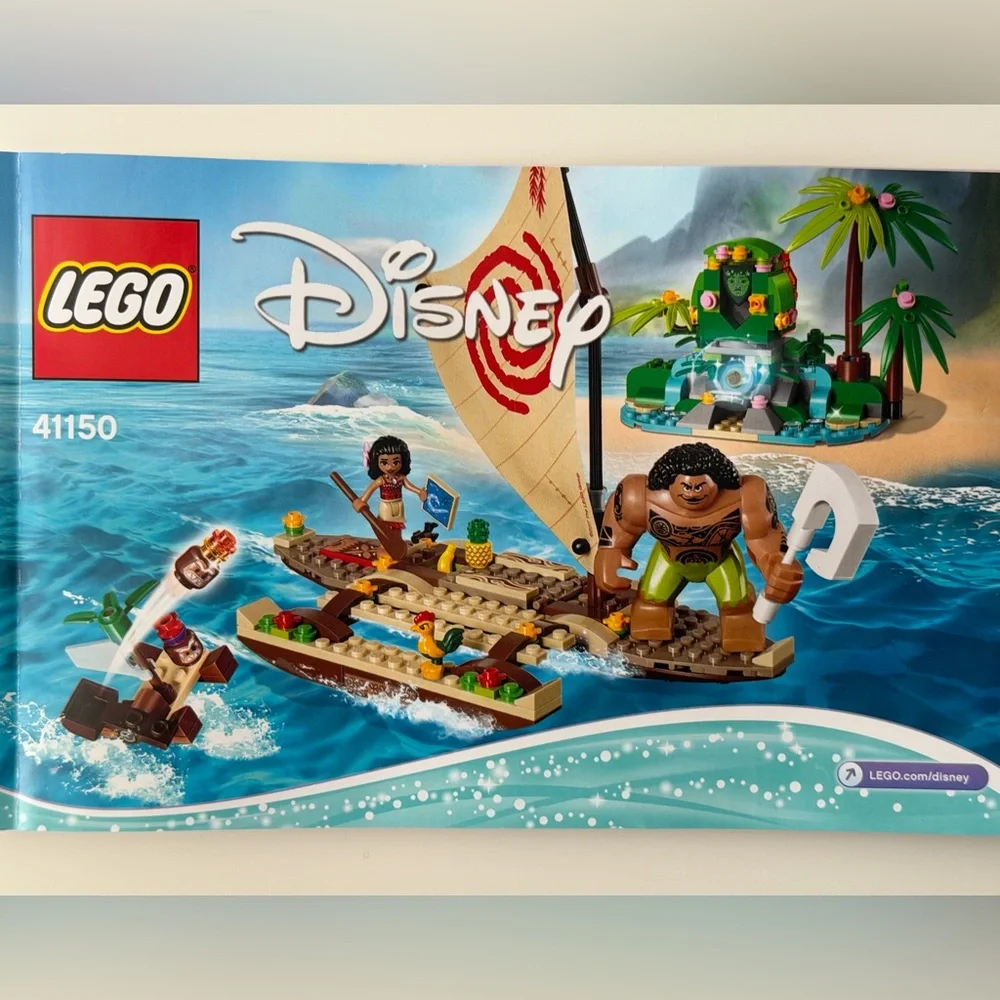 LEGO DISNEY Moana’s Ocean Voyage Set #41150 (Retired Set)